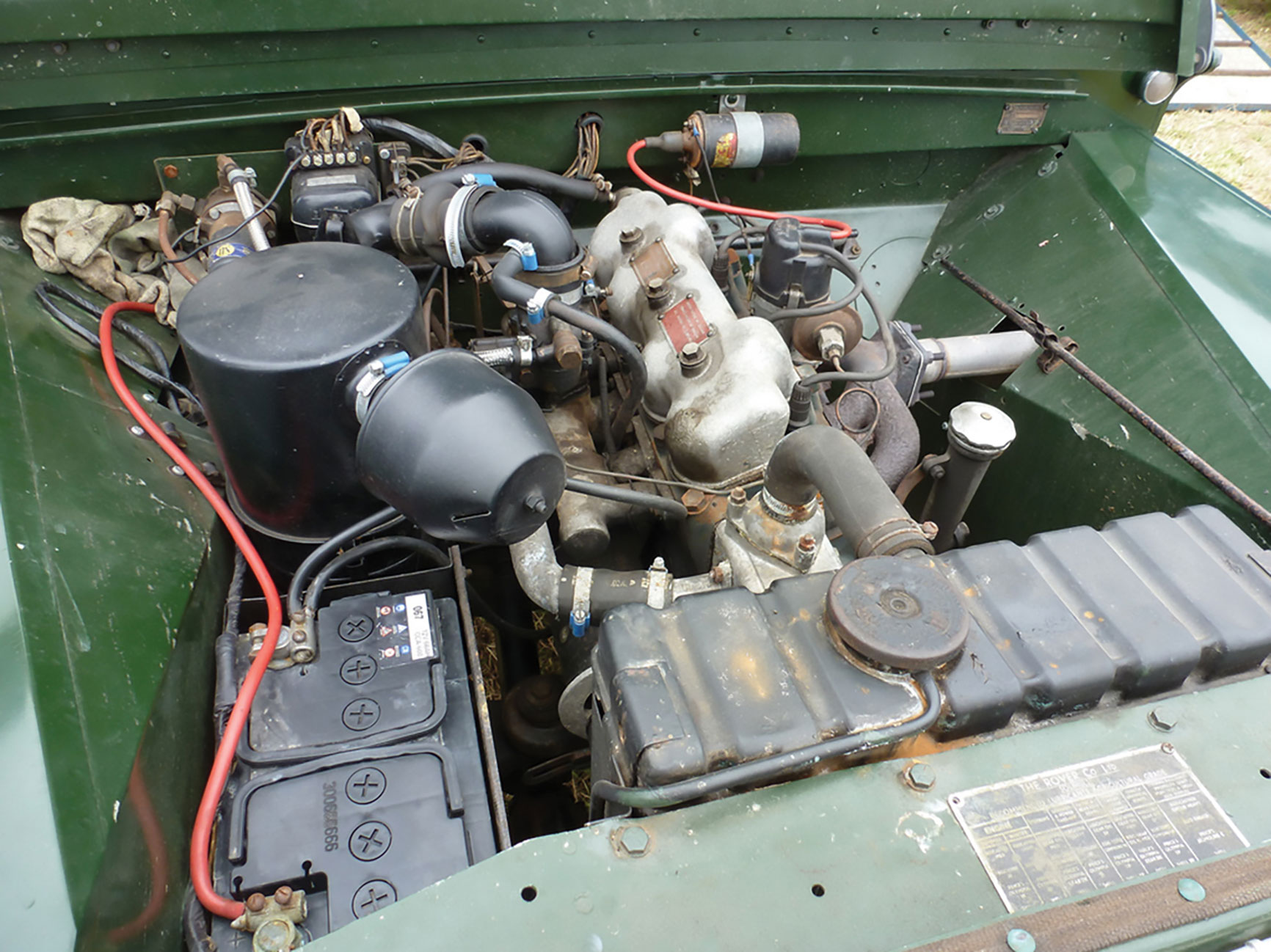 1.6 L I4 (1948–1951) Não há respiro na tampa de válvula.