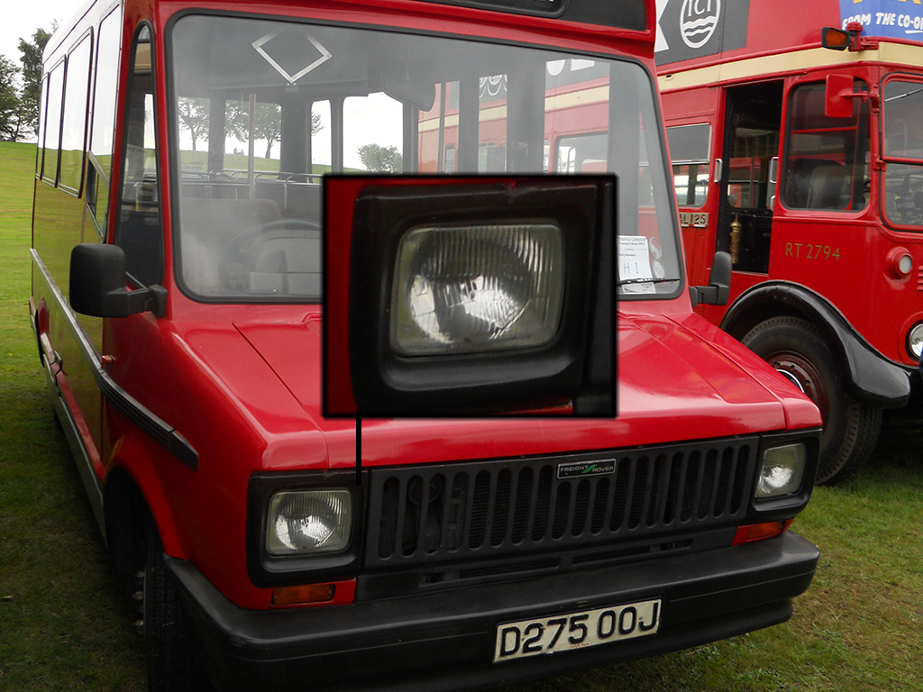 Freight_Rover_Sherpa_Carlyle_II_demonstrator_(D275_OOJ),_2011_Trans_Lancs_rally